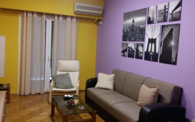 Colourful Apartment in AthensCity 1min from Subway