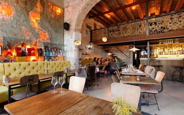 Top of the Tops Center Apartments - extra clean air