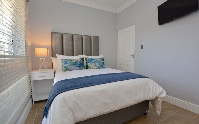 The Blue Sapphire Guesthouse