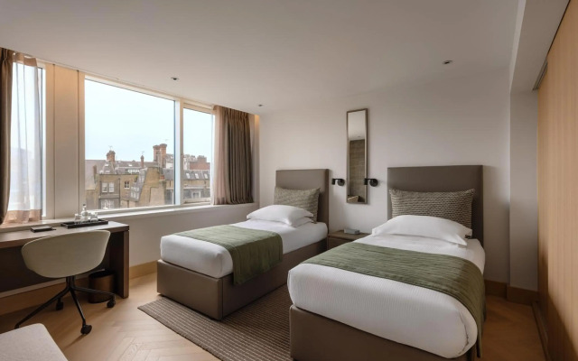 Royal Garden Hotel