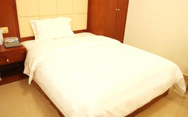 Grand Harbour Hotel