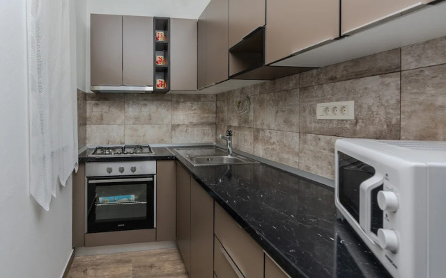 Apartment Mutak