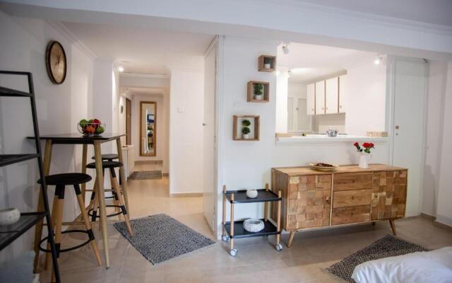 Thessaloniki Center Small Studio Apartment