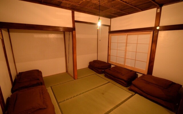 Hakone Guesthouse toi