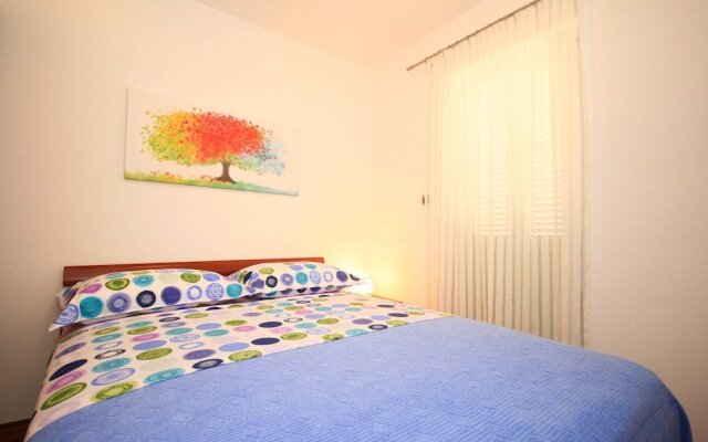 Nadica Lovorka 2 Baska Island Krk