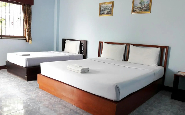 Fah Pround Fon Hotel