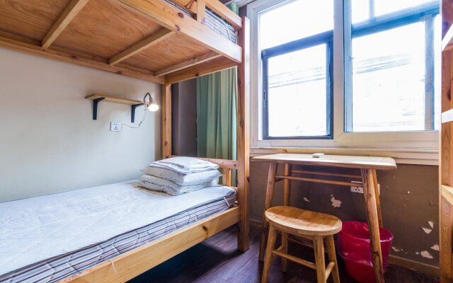 Shanghai Nanjing Road Youth Hostel
