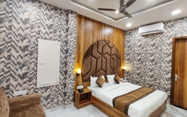 Hotel MK Grand