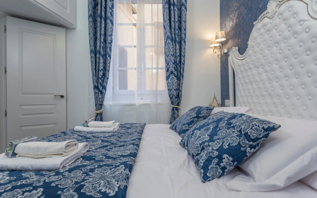 Puerta del Sol Center