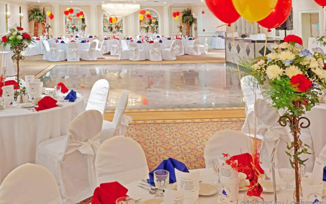 Red Roof PLUS+ Newark Liberty Airport - Carteret