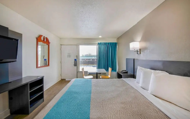 America's Comfort Lodge
