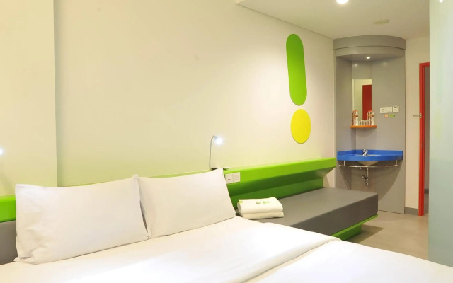POP! Hotel Diponegoro Surabaya