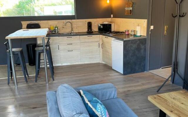 Charmant logement avec jacuzzi et sauna