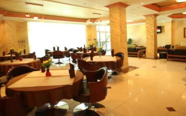 Ark Hotel