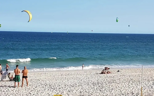 Barrabella Pé na areia
