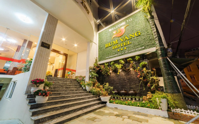 Rum Vang II Hotel