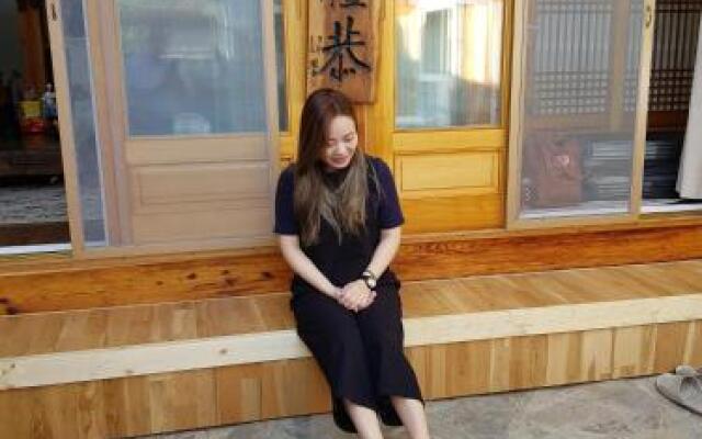 Aega Hanok Guesthouse