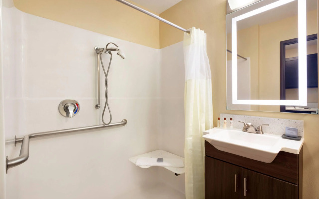 Hawthorn Extended Stay by Wyndham Saint Robert