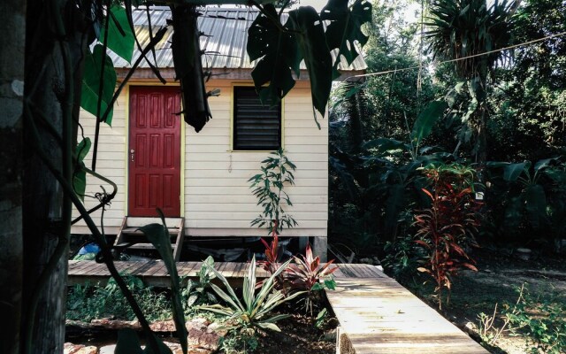 Belmopan Tiny Houses