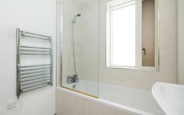 The Copenhagen Place - Enchanting 2bdr Flat With Balcony