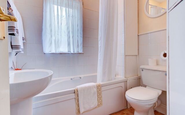Dolphin Guesthouse
