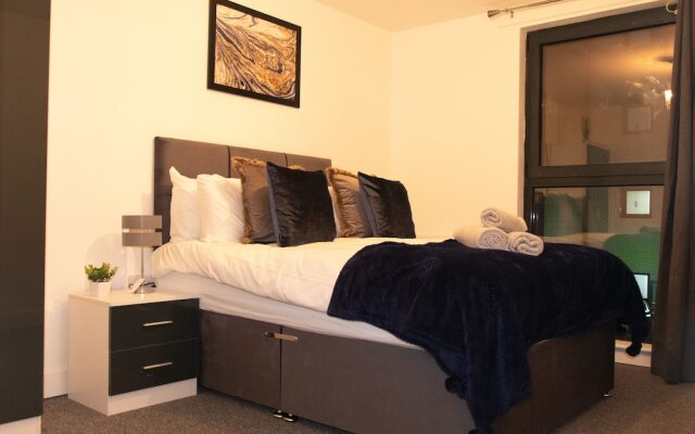 Livestay - Chic One Bed Apartment Near Heathrow