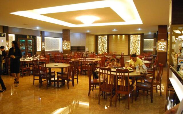 Pelangi Hotel & Resort