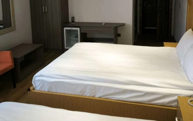 RZA Business Hotel