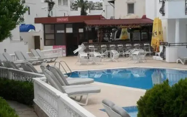Club Arya Apart Hotel