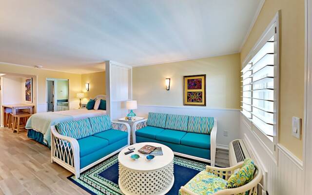 122 Sea Breeze - Sutdio Condo