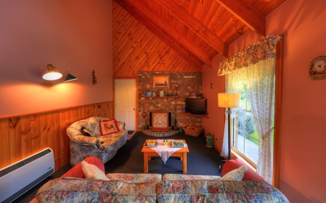 Rosebank Cottage Collection – Guest Rooms – Smithton