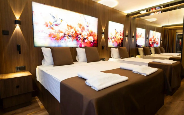 Duqqan Deluxe Hotel