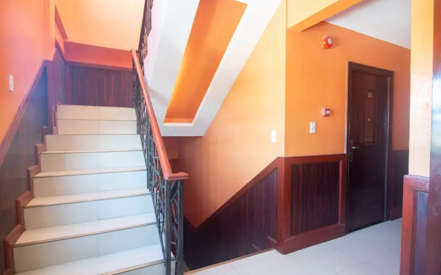 Oyo 159 San Remigio Pensionne Suites
