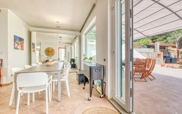 Villa Luce del Sol with Pool - L