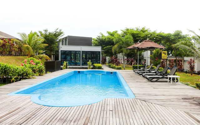 Lakeview Terrace Resort Pengerang