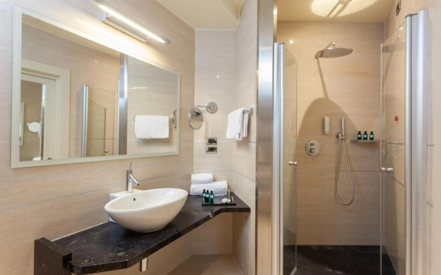 Hotel Kristal Palace - Tonelli Hotels - Adult Friendly