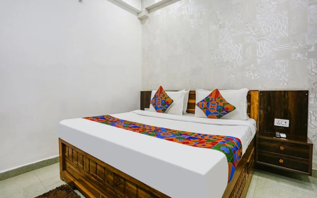 Fabhotel Sangita Dham