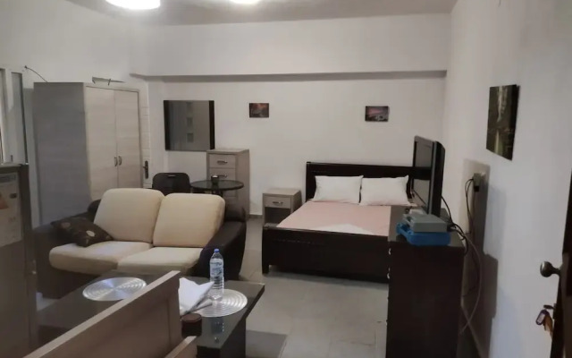 Lovely 1-bed House in Timbaki