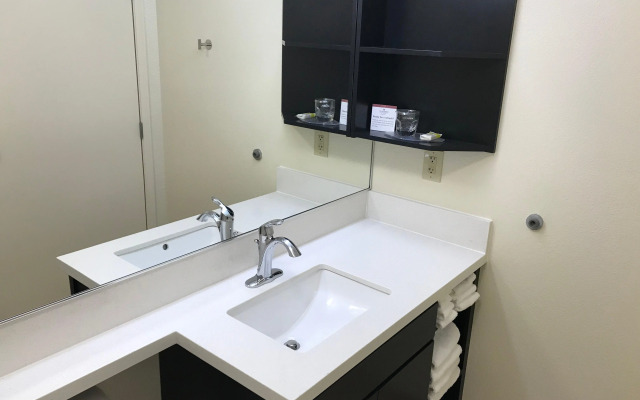 Candlewood Suites Fort Wayne by IHG