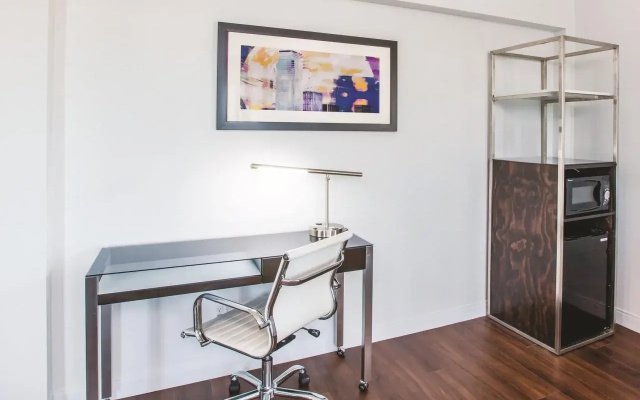 Holiday Inn Express Dallas Downtown by IHG