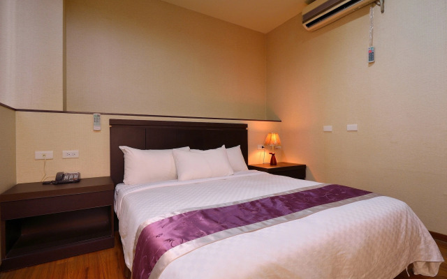 King Town Hotel