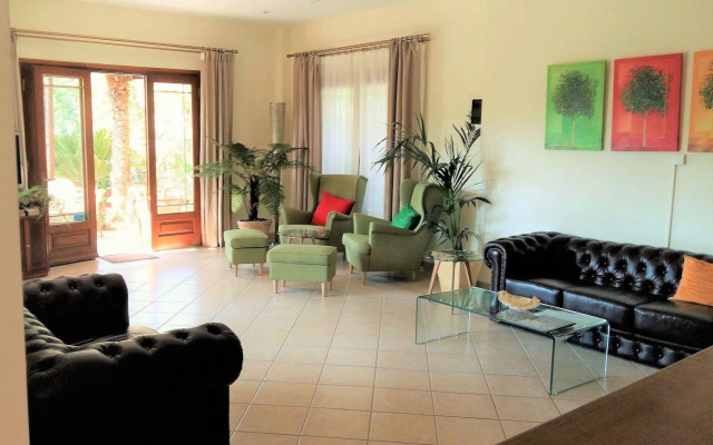 Philippos Hotel Apartments