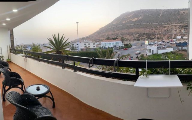 Marina Agadir appartement standing 90m2 + piscine