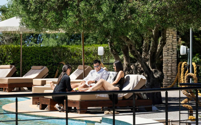 Ohana Hotel
