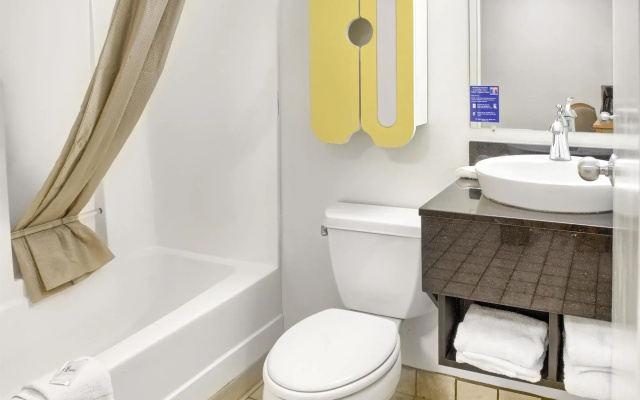 Studio 6 Extended Stay - Ocean Springs, MS