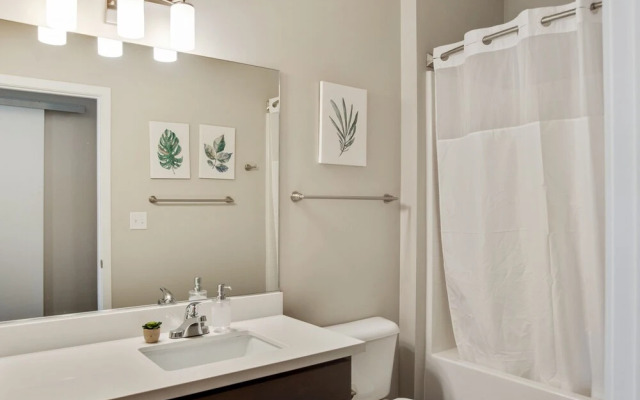 FRONTDESK Flux Apts Downtown Des Moines