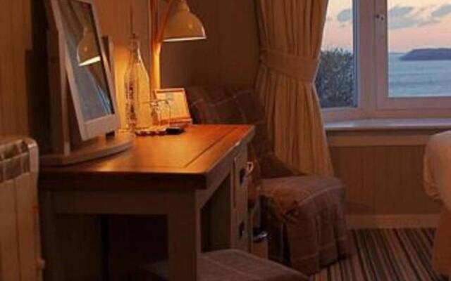 Summer Isles Hotel