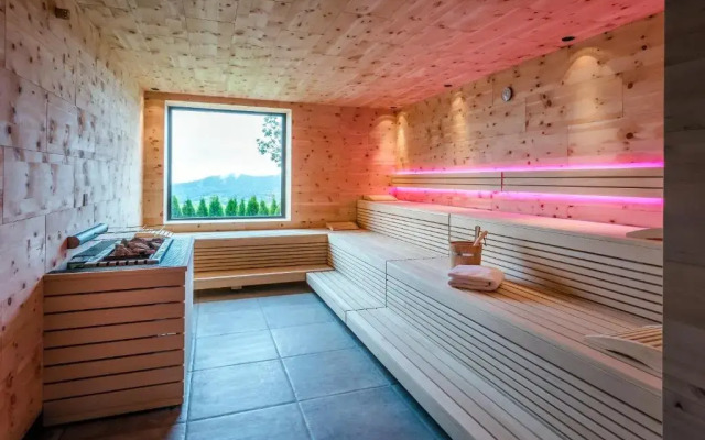 Wander- und Wellnesshotel Hüttenhof