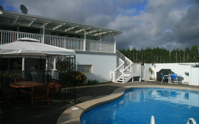 Accommodation Te Puna