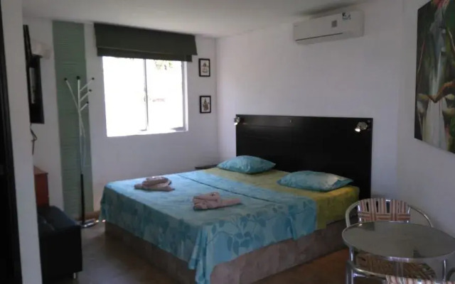 ApartaHotel El Oasis